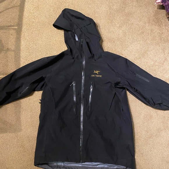 Arc’teryx Alpha SV 24k black - Picture 2 of 5